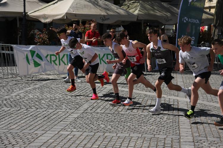 101712844097IMG_3176.JPG-nm-tek.si