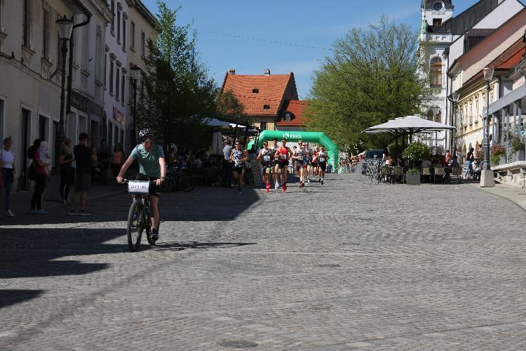 101712844377IMG_3213.JPG-nm-tek.si