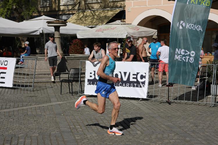 111712848881IMG_3372.JPG-nm-tek.si