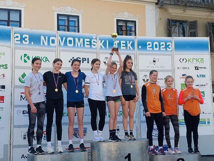 1168124213520230410_164701.jpg-nm-tek.si