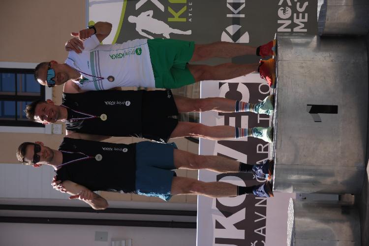 21712842338IMG_3090.JPG-nm-tek.si