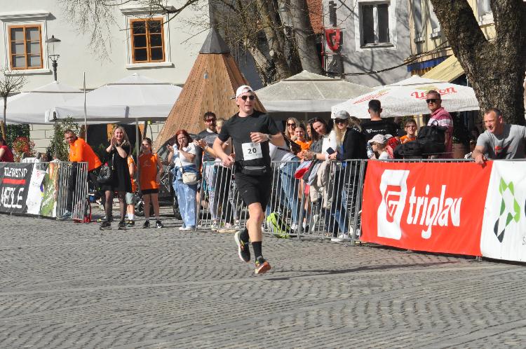 21744376882DSC_6145.JPG-nm-tek.si