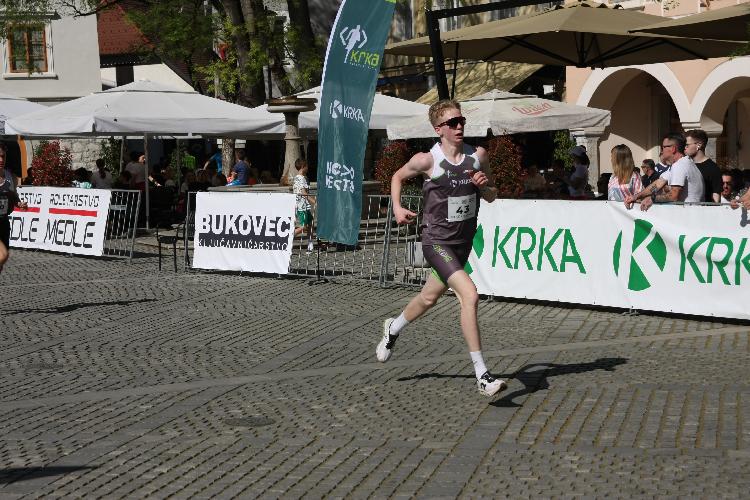 31712848539IMG_3327.JPG-nm-tek.si