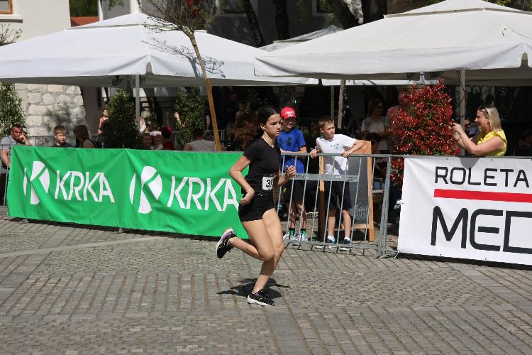 61712843672IMG_3142.JPG-nm-tek.si