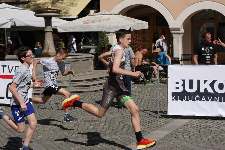 81712844008IMG_3162.JPG-nm-tek.si